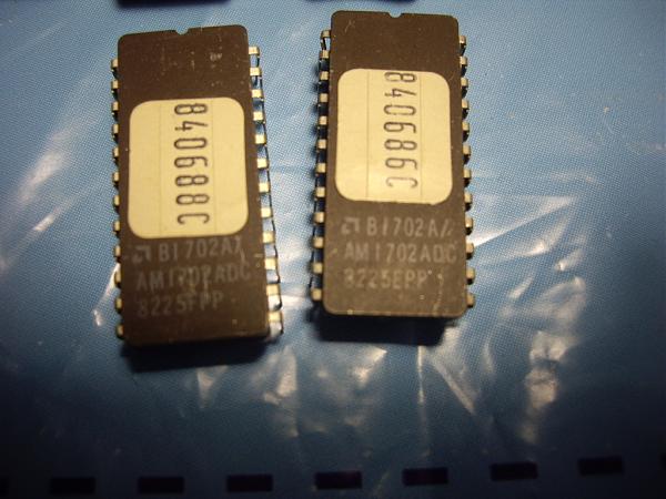 Продам Микросхема- AM1702ADC  
