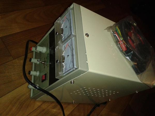 Продам Блок питания BAKU 1501T/N