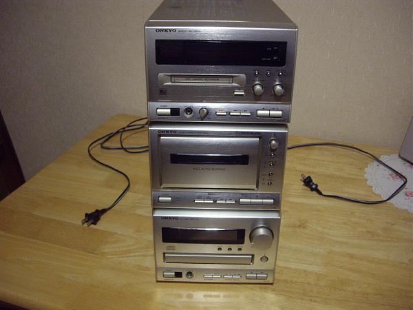 Продам Комплект  муз центра  