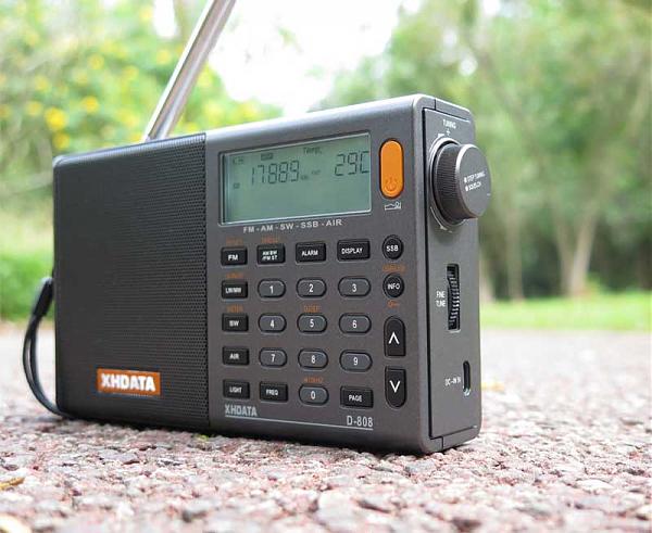 Продам Всеволновый радиоприемник XHData D-808