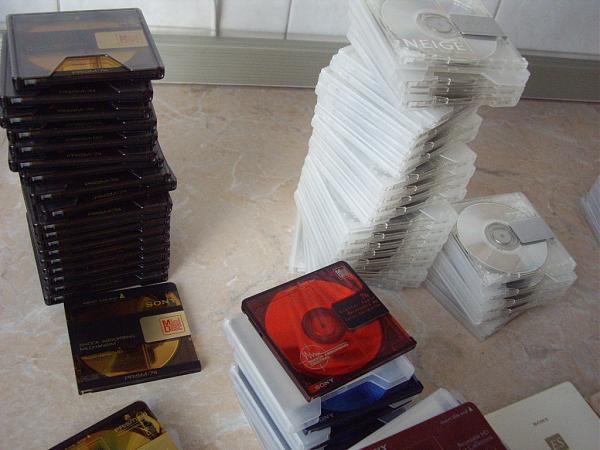 Продам MD – диски  94 штуки. Новые .
