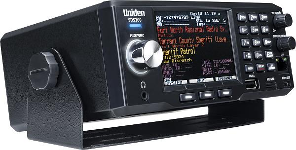 Продам Uniden SDS200