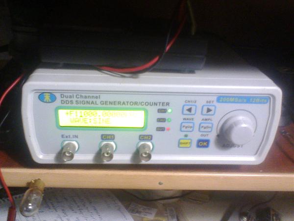 Продам Генератор MHS5200A 12 мГц + частотомер, ГКЧ