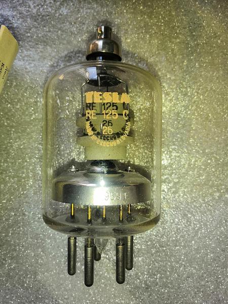 Продам Лампа Tesla RE125C