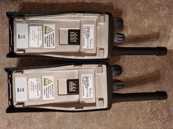 Продам Motorola CP180