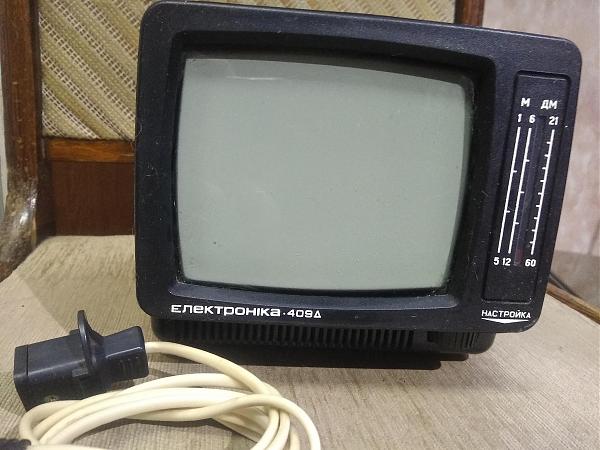 Продам Телевизор Электроника 409Д