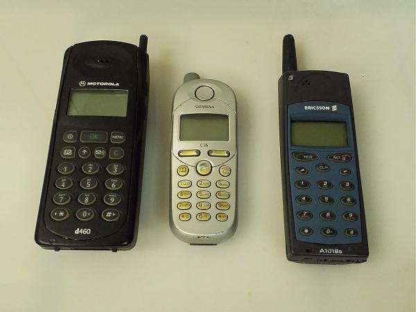 Продам Телефоны мобильные для коллекции