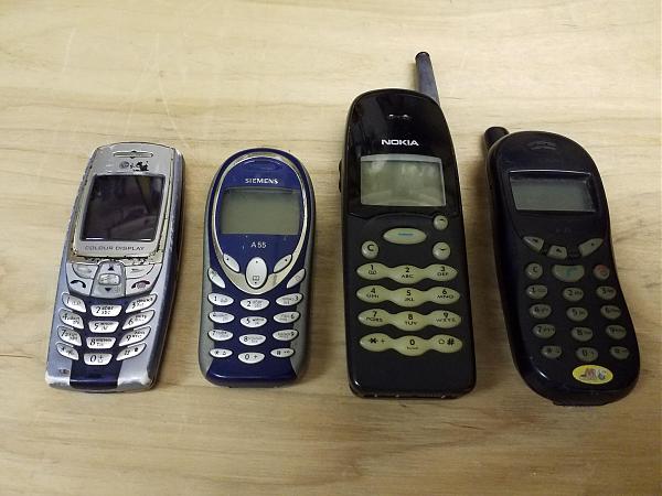 Продам Телефоны мобильные для коллекции
