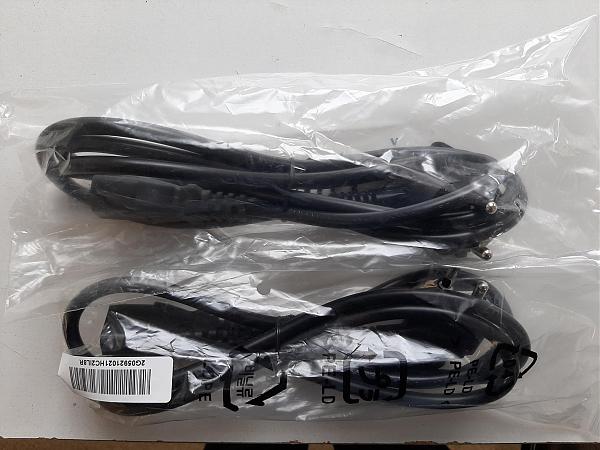 Продам Компьютерные шнуры 220В и DVI, DisplayPort