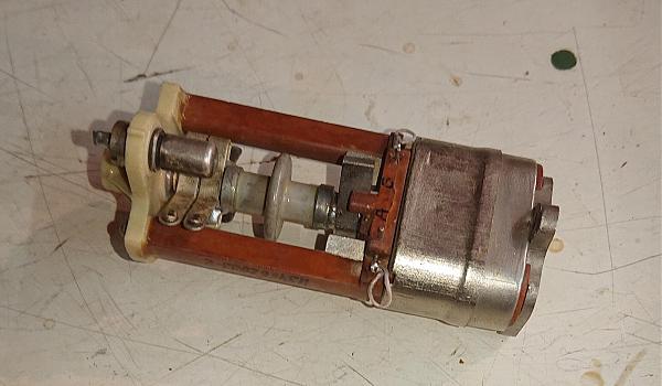 Куплю Реле поворотное