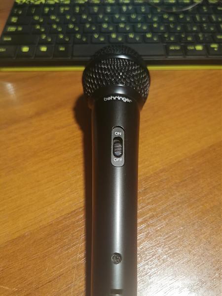 Продам микрофон behringer xm1800s
