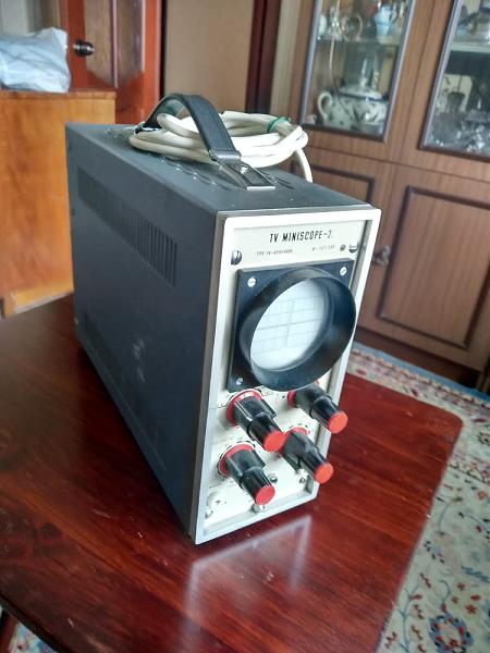 Продам Комплект для настройки радиоаппаратуры ( Венгрия)