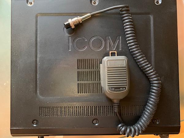 Продам ICOM IC-7600 + тюнер ICOM AH-4 + БП ТАКТ ИП-1330Т