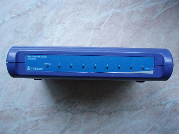 Продам 8-Портовый Кoммутатор Trendnet TE100-S8 100 Мбит/с