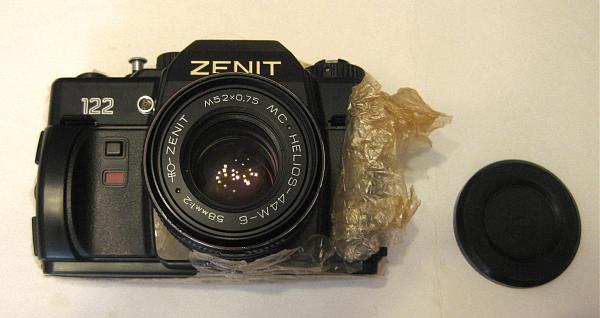 Продам Фотоаппарат Зенит-122