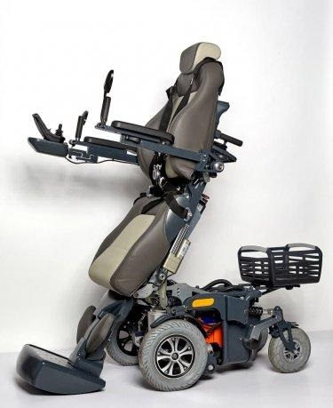 Продам Роботизированная кресло-коляска "Гефест"