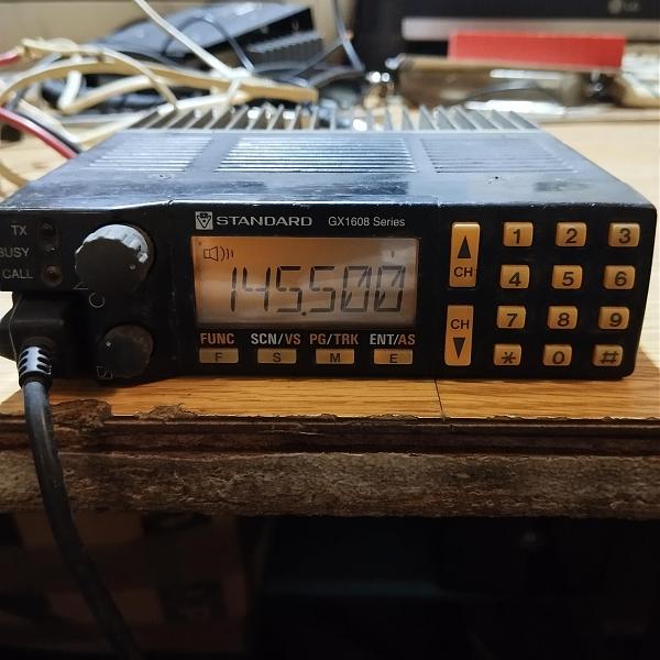 Продам Standart 1608 VHF