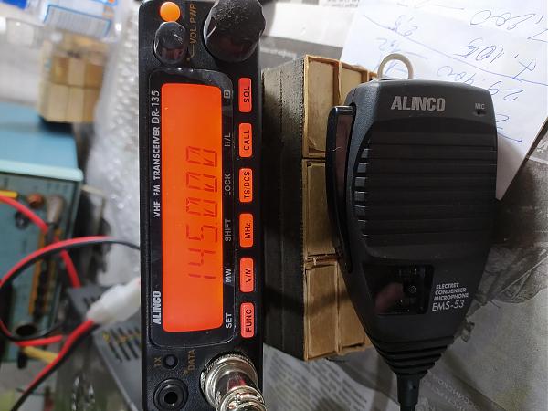 Продам радиостанция ALINCO DR-135
