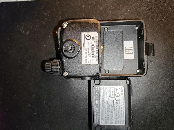 Продам Yaesu vx-6,7