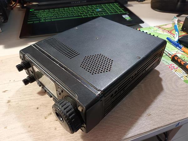 Продам КВ, УКВ трансивер IC-706