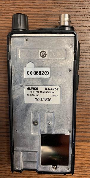 Продам ALINCO DJ-496 (400-512 МГц), 2 АКБ, 2 антенны