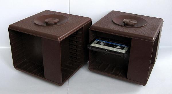 Продам Блок для хранения магнитофонных кассет