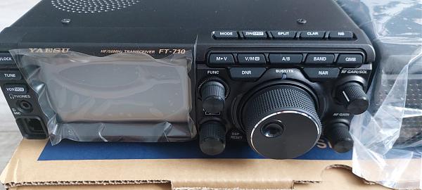 Продам Yaesu ft 710 aess