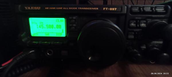 Продам КВ/УКВ трансивер Yaesu FT897