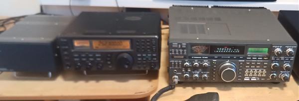 Продам Приёмник ICOM IC-R8500