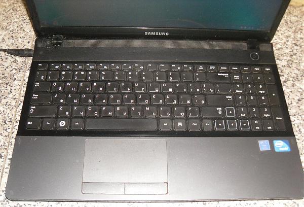 Продам Sамsung NP300E5A