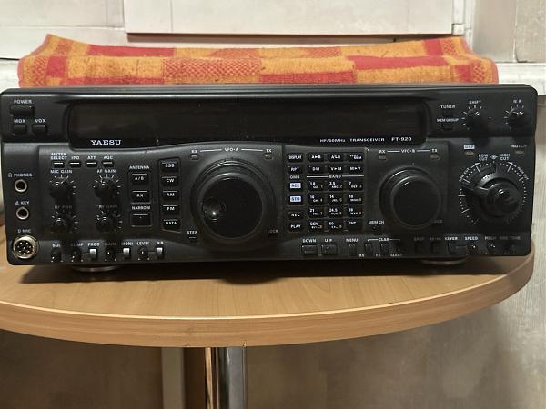 Продам Трансивер YAESU FT-920