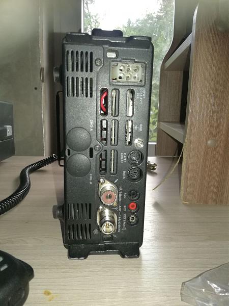 Продам КВ/УКВ трансивер Yaesu FT-897