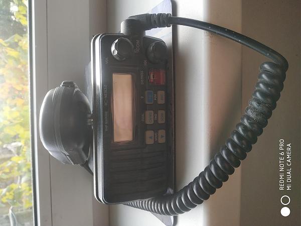 Продам vhf marine ic-m302