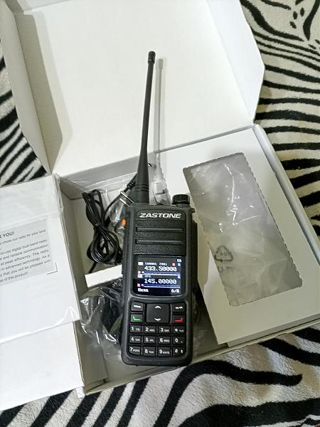 Продам zastone_ UV-008 DMR