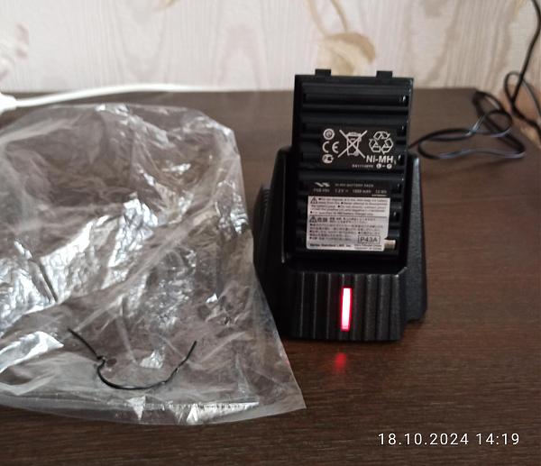 Продам Yaesu VX-170