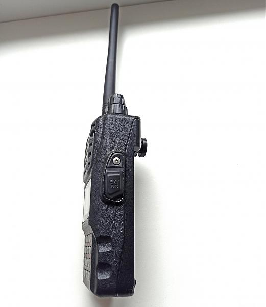 Продам Yaesu VX-170