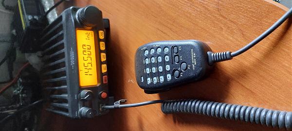 Продам yaesu ft-2900r