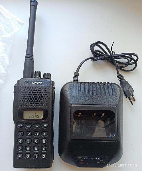 Продам Kenwood tk-270