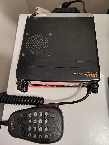 Продам Yaesu FT-8100r