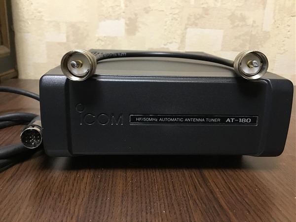 Продам Тюнер Icom at-180