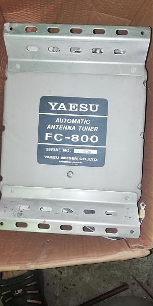 Продам тюнер YAESU FC-800