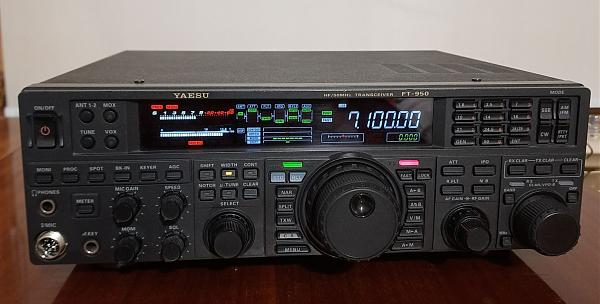 Продам Yaesu FT-950