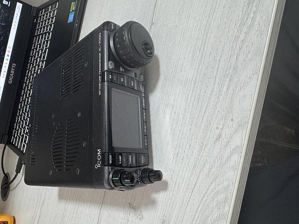 Продам Icom 7000