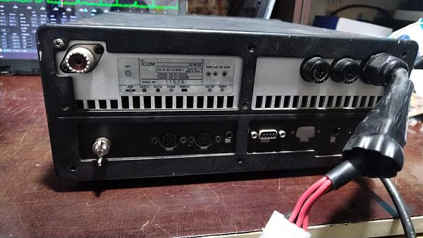 Продам Icom IC-M710