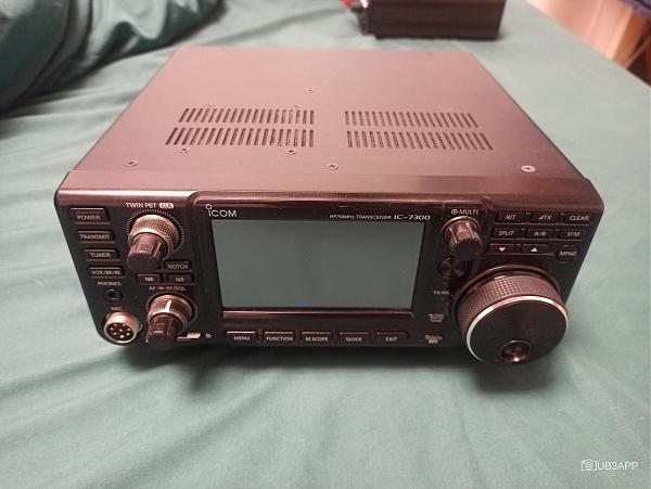 Продам Icom 7300