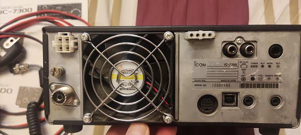 Продам трансивер icom ic 7300