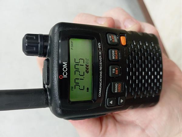 Продам Сканирующий приемник Icom R5