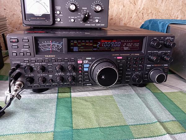 Продам Yaesu FT-2000