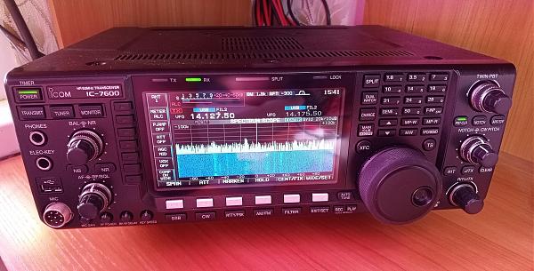 Продам Icom IC-7600