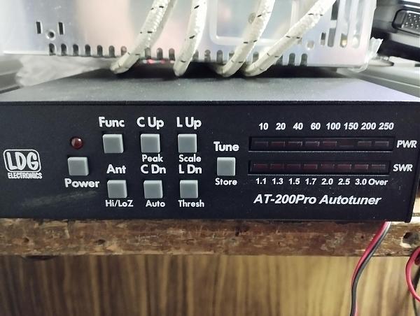 Продам Автоматический тюнер LDG AT-200Prо